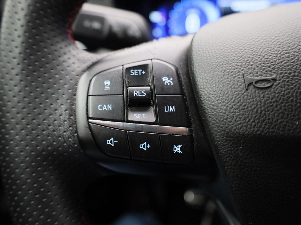 Ford Focus wagon 1.0 ecoboost st line x business | climate control | adapti