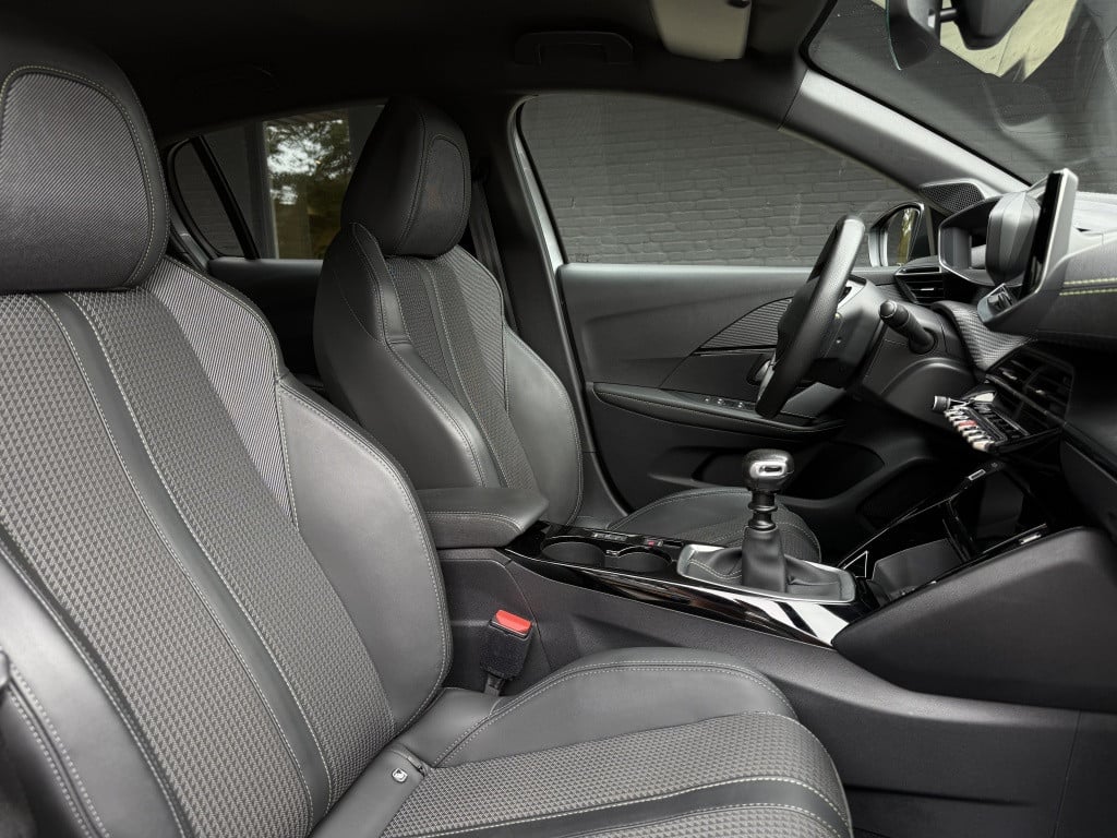 Peugeot 208 1.2 puretech gt