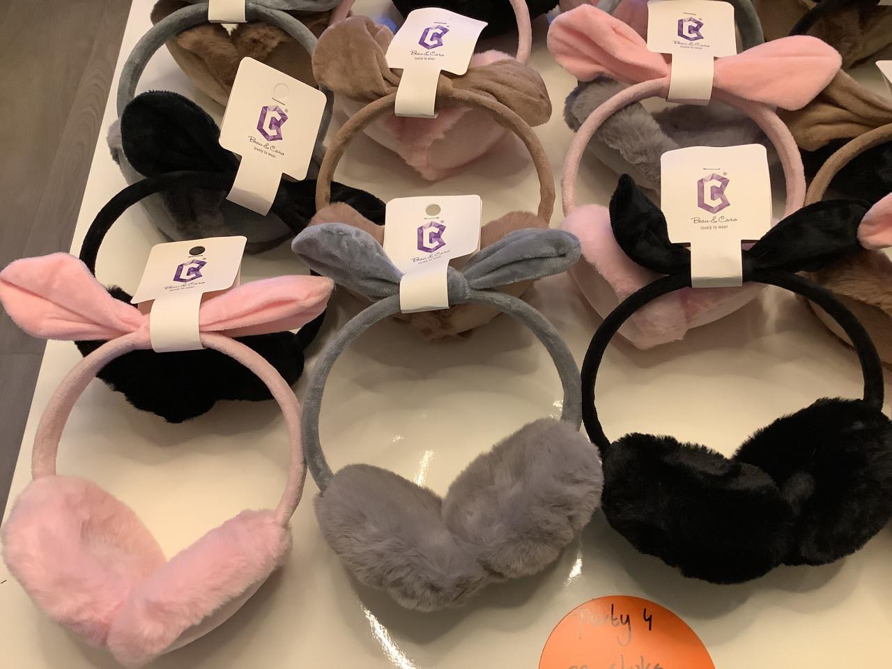 Partij leuke kinder oorwarmers. (Partij 4)