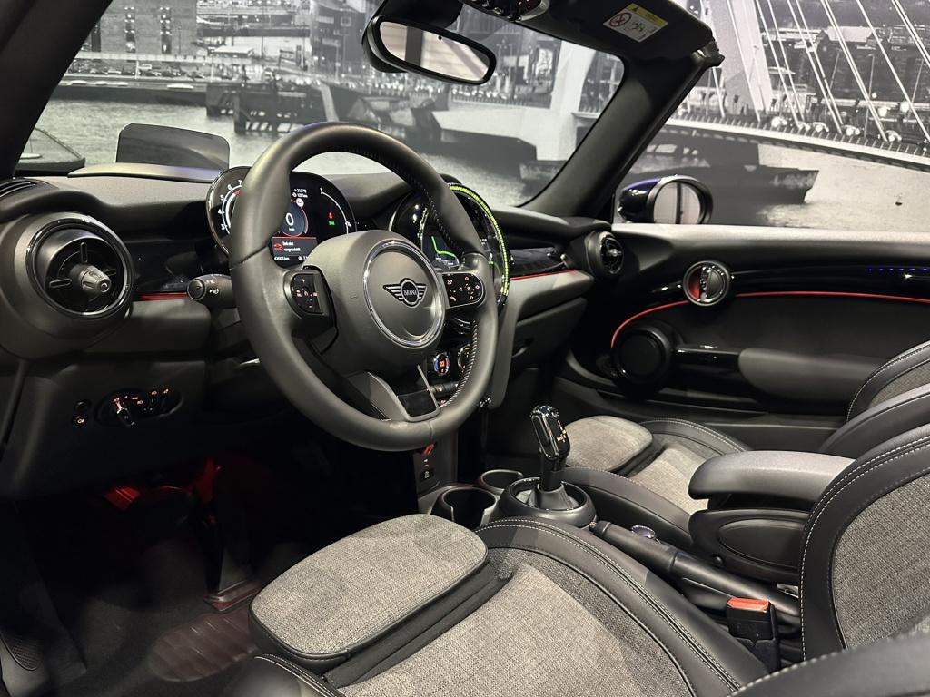 Mini Cooper Cabrio 1.5 seaside edition *led*hud*carplay*camera*
