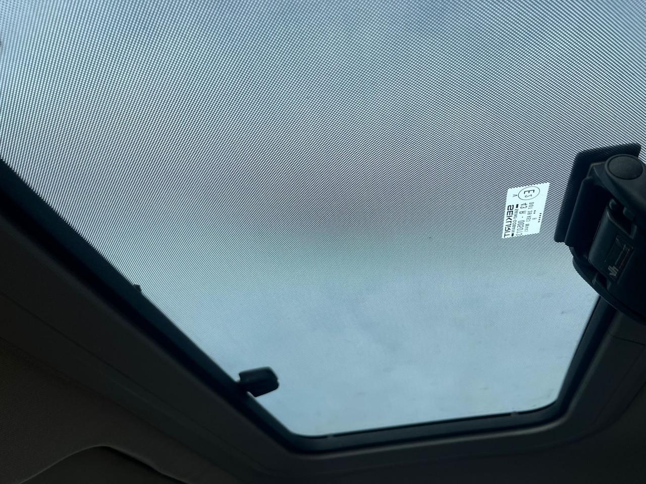 Volkswagen Golf 1.6 Trendline AUTOMAAT, dakraam, trekhaak, goed onderhouden