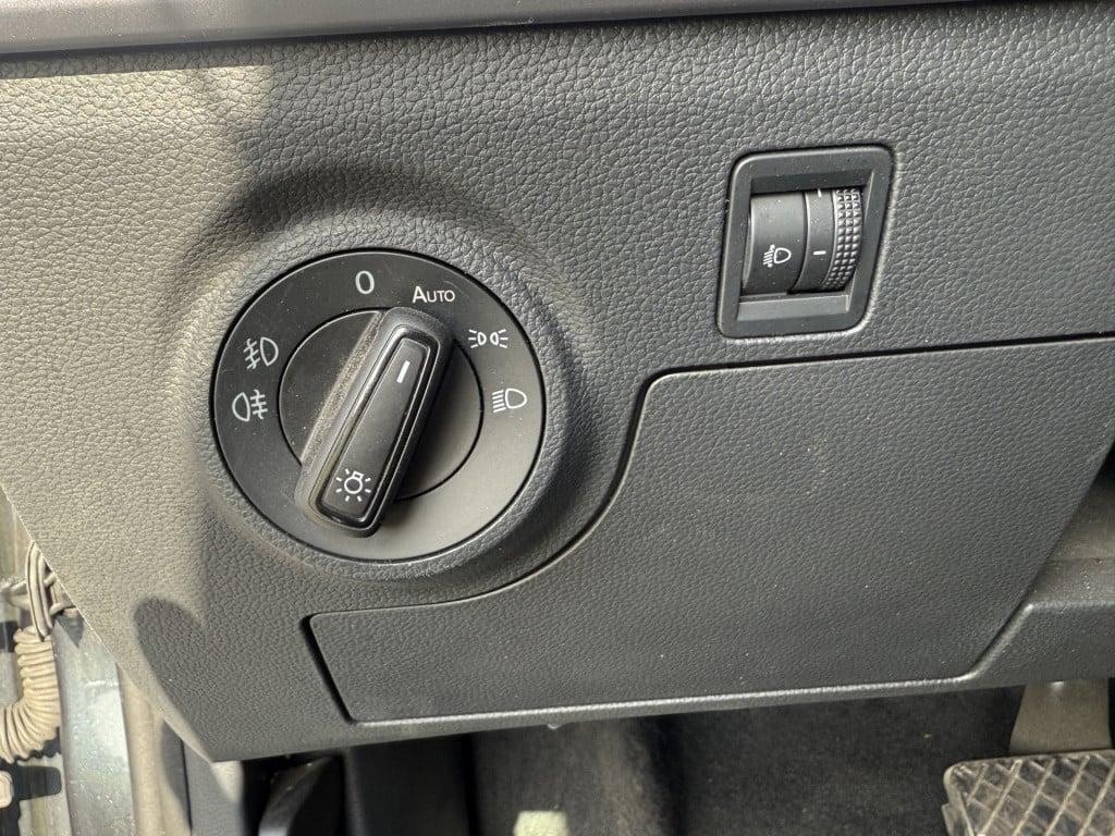 Seat Ibiza 1.0 ecotsi style business connect 5-drs