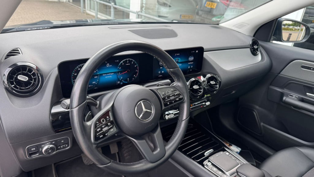 Mercedes-Benz Gla-klasse 180 business solution