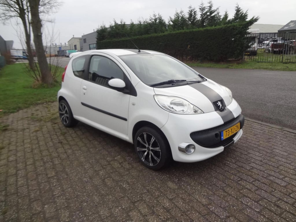 Peugeot 107 1.0-12v xs