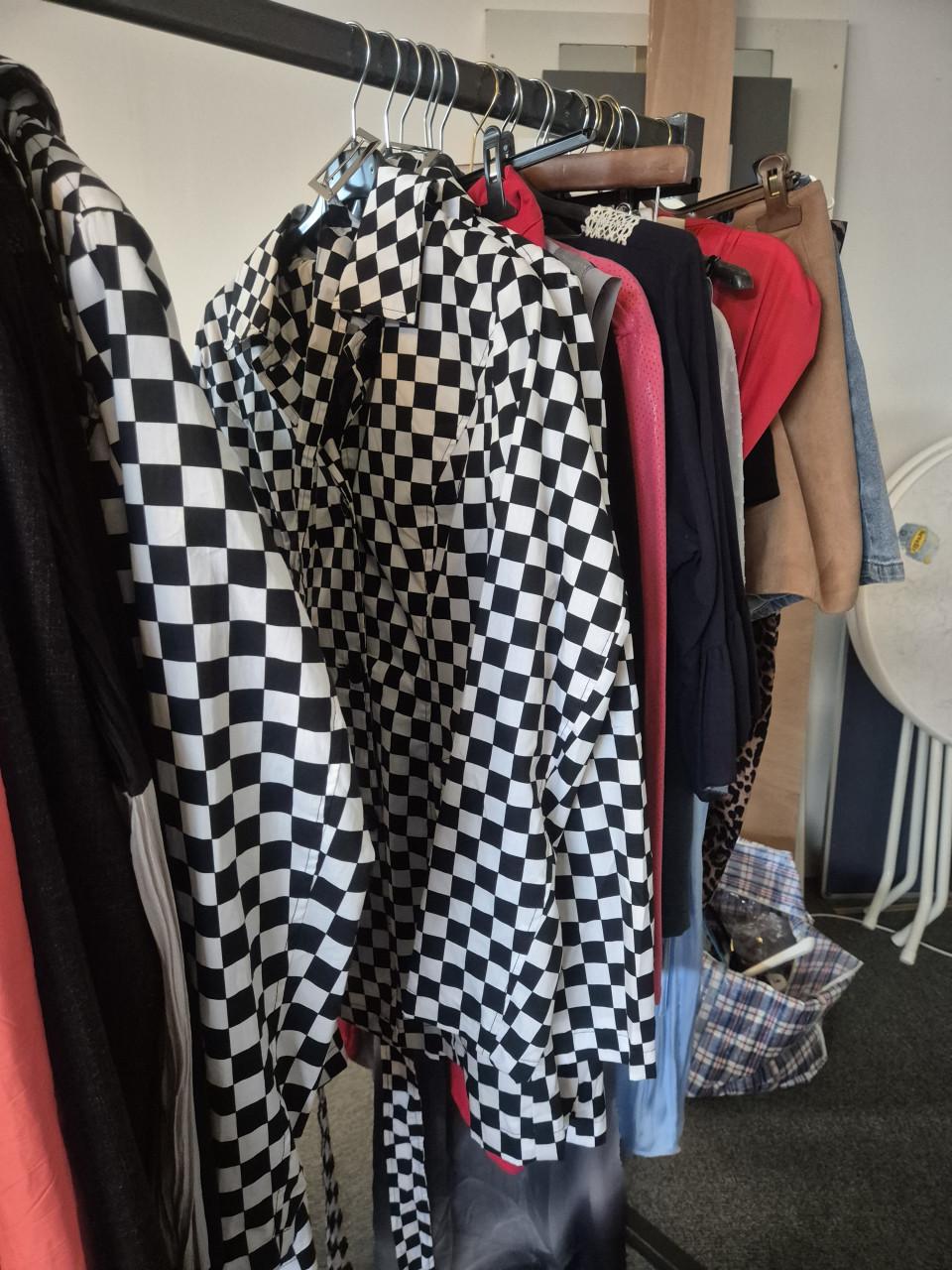 Partij nieuwe dameskleding 50 stuks