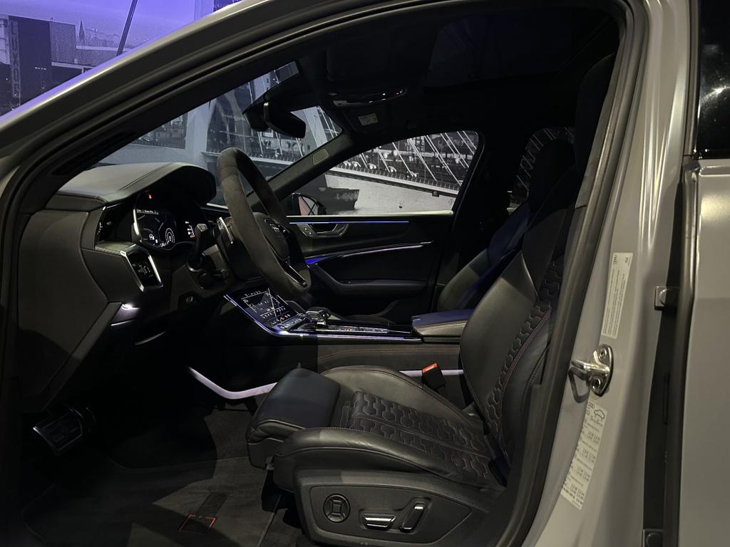 Audi Rs6 avant tfsi quattro *keramisch*hud*b&o*dynamic plus*