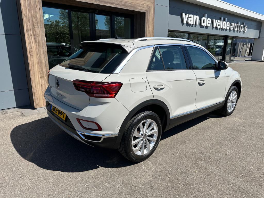Volkswagen T-roc 1.5 tsi 150pk dsg style carplay | trekhaak | camera | keyl