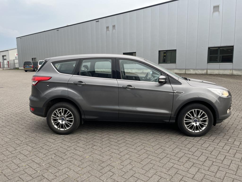 Ford Kuga 1.6 titanium 1 eig 58 dkm 2000 kg trekgewicht
