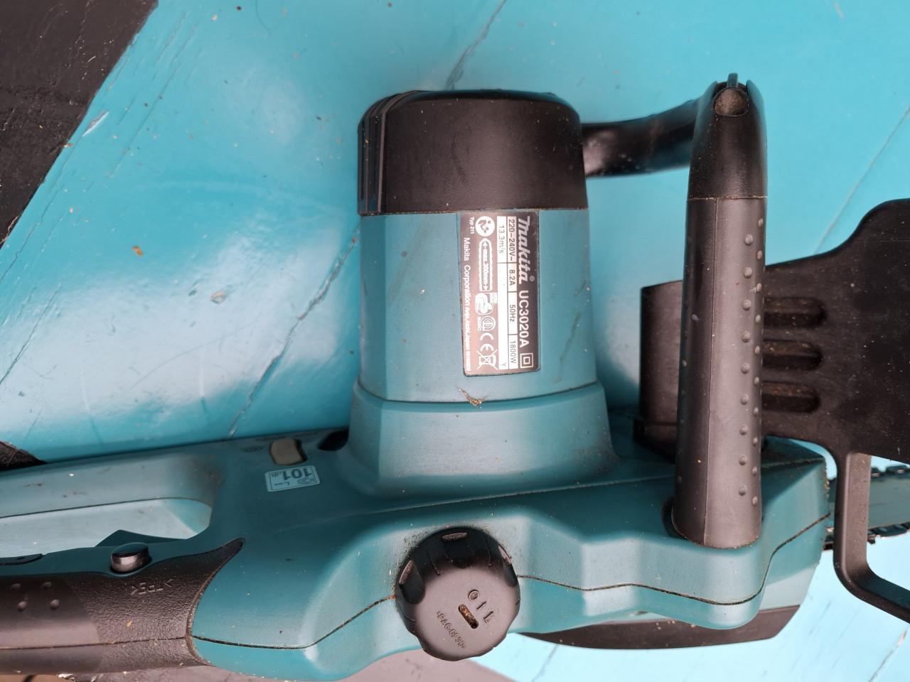 Makita Kettingzaag UC3020A