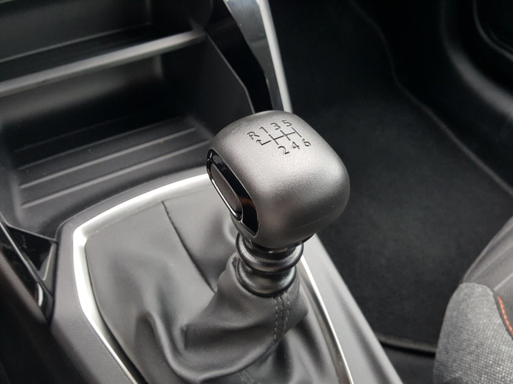 Peugeot 208 1.2 puretech 100pk active airco | cruise control navigatie via 