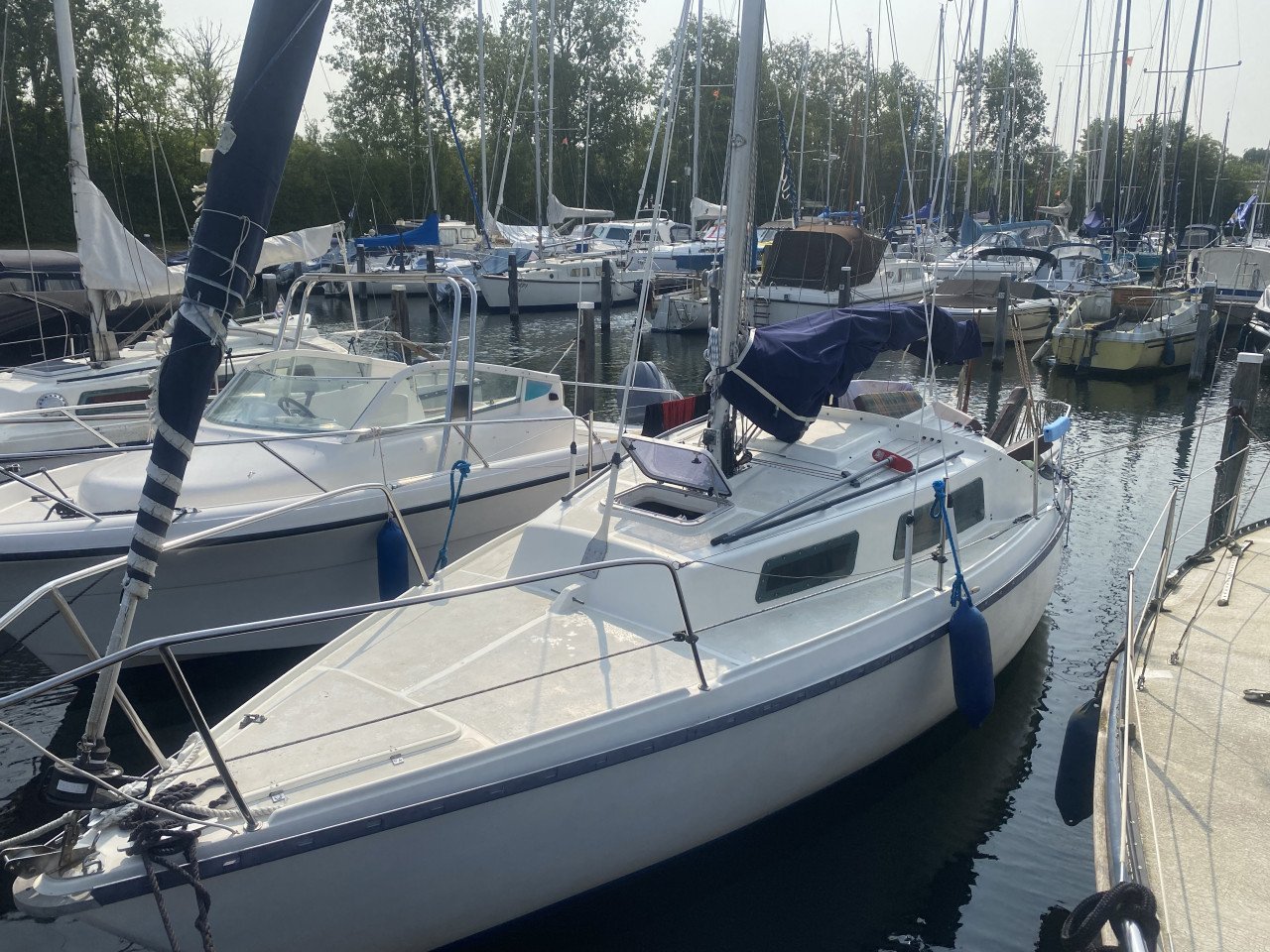 Zeilboot 720 ligplaats betaald tm 31 maart