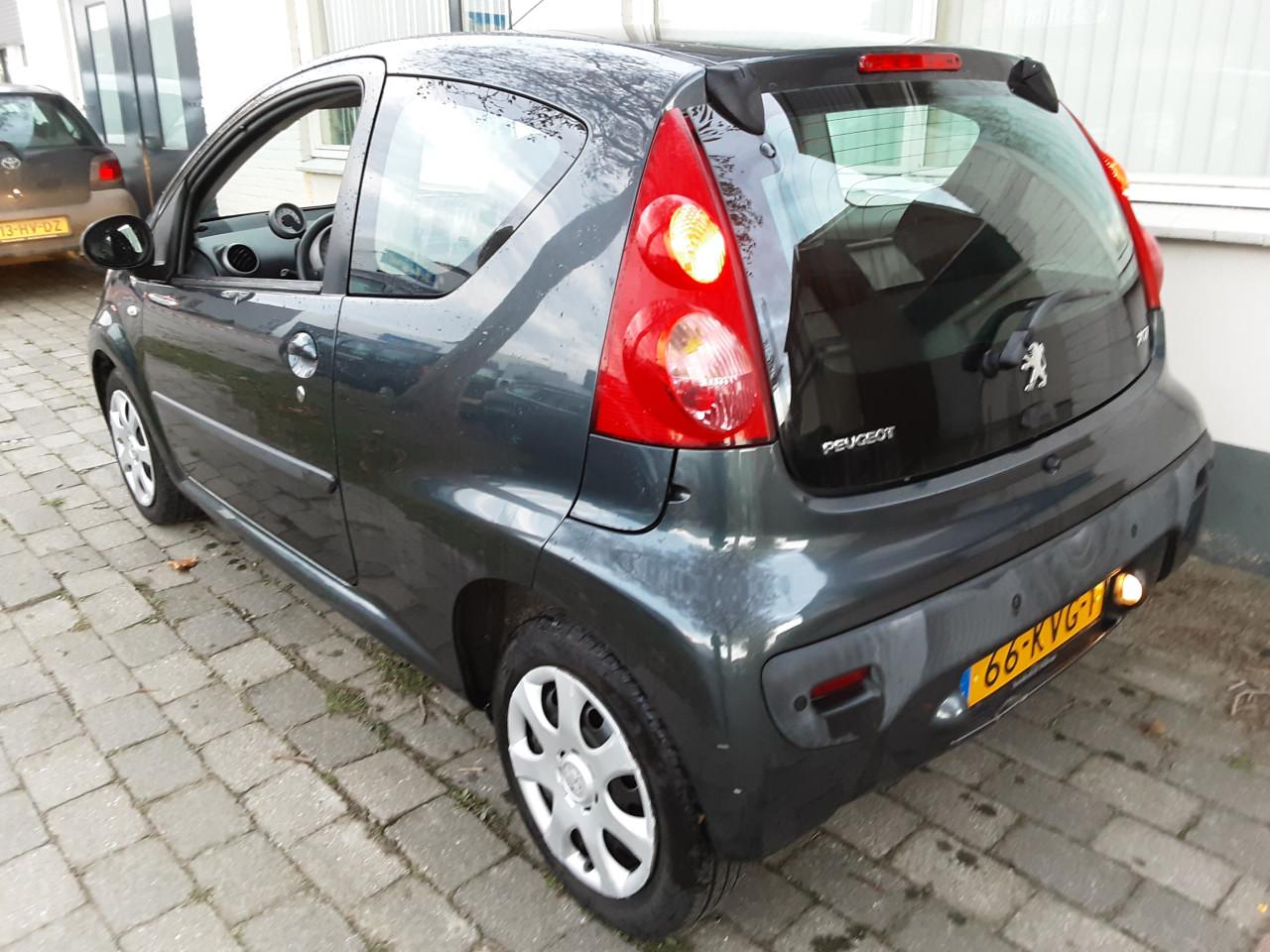 Peugeot 107 1.0-12V Sublime APK 13-02-2027