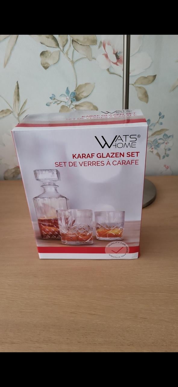 Karaf met glazen