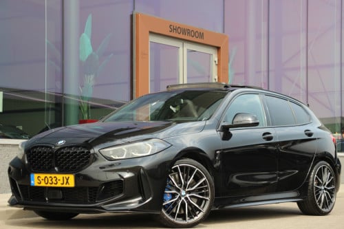 BMW 1 Serie m135i xdrive high executive | pano | leder | acc | sfeerverlich