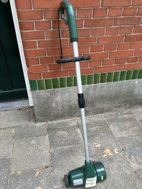Tuingereedschap, onkruidbestijder, voegenreiniger