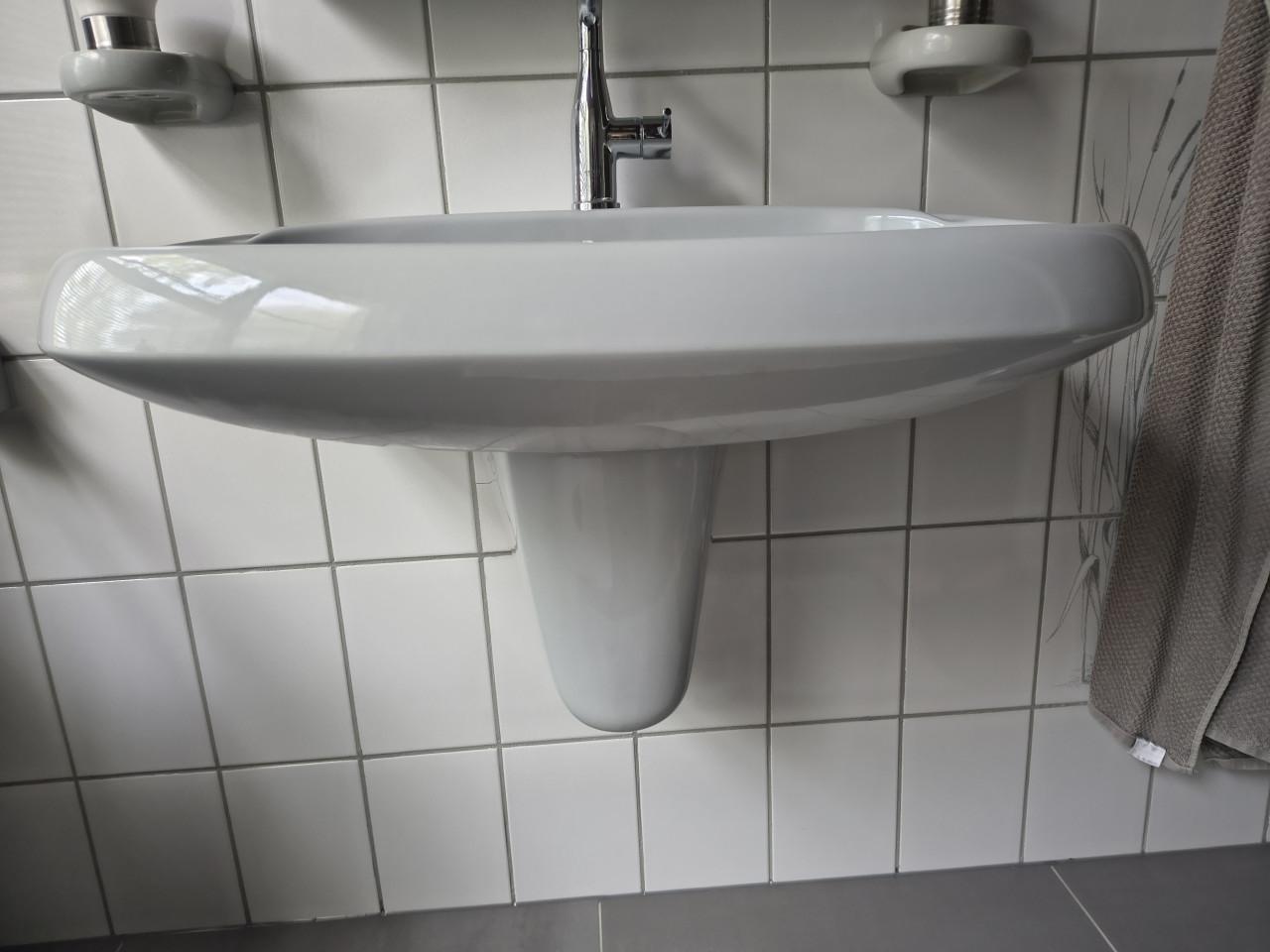 Wastafel lichtgrijs luxe