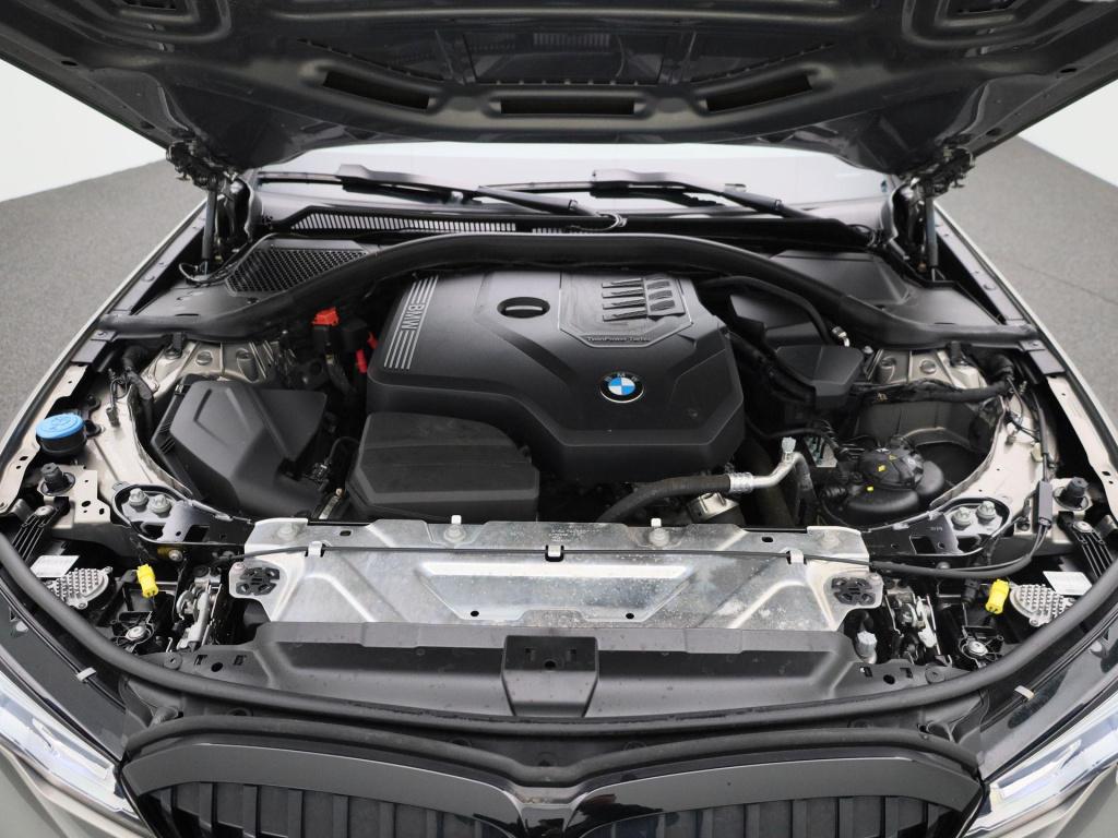 BMW 3-serie touring 318i high executive m-sport | automaat | panoramadak | 