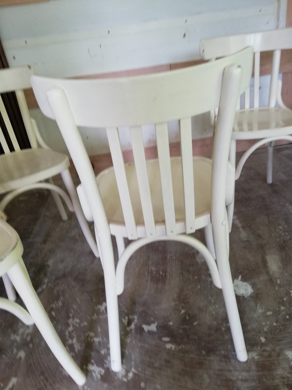 5 café stoeltjes