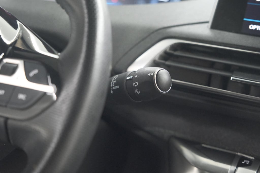Peugeot 3008 puretech 130 gt-line | camera | dodehoekdetectie | navigatie |