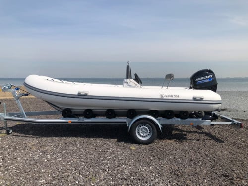 NIEUWE Coralsea (ZODIAC) de Luxe RIB met Mercury 60pk 4-takt motor