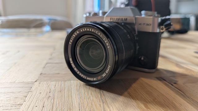 Te koop: Fujifilm X-T30 silver camera + lens xf 18-55mm f/2.8-4 r lm ois
