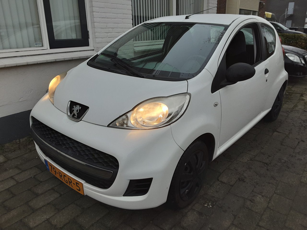 Peugeot 107 1.0-12V XR