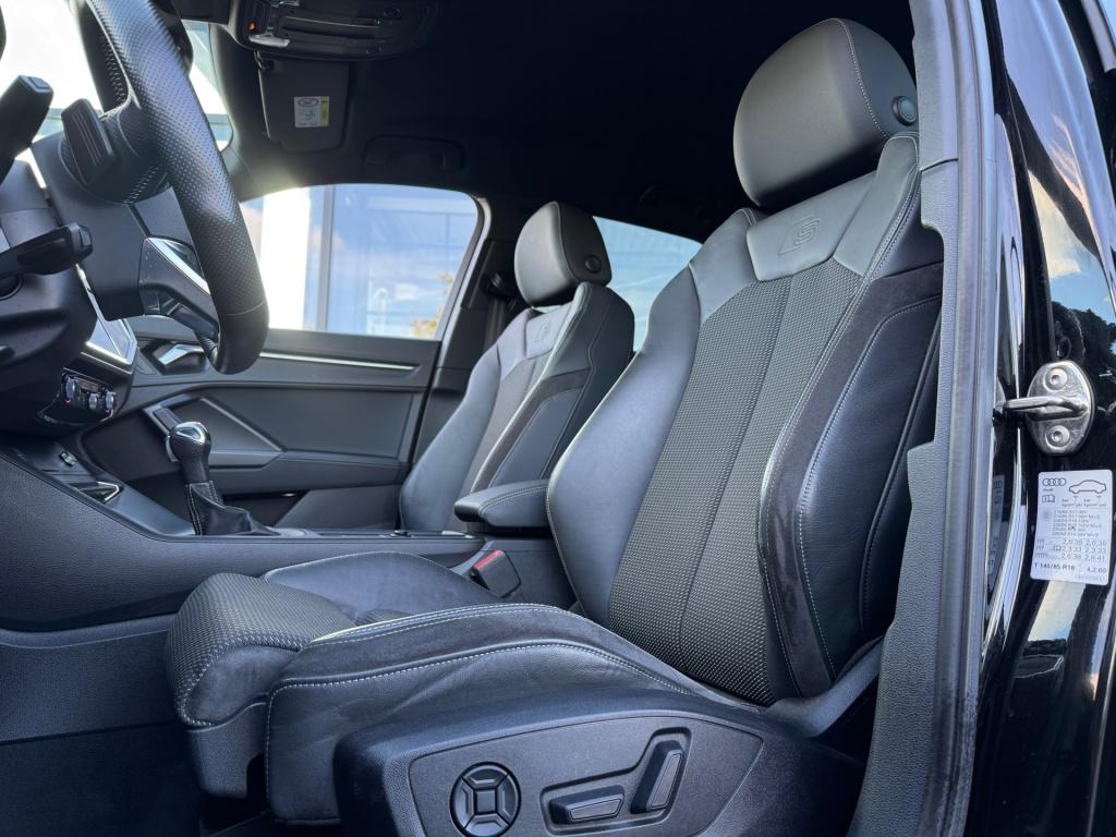 Audi Q3 35 tfsi 3x s line * matrix led * keyless * stoelverwarming