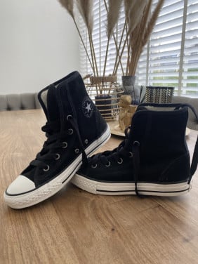 Converce All Star maat 32.
