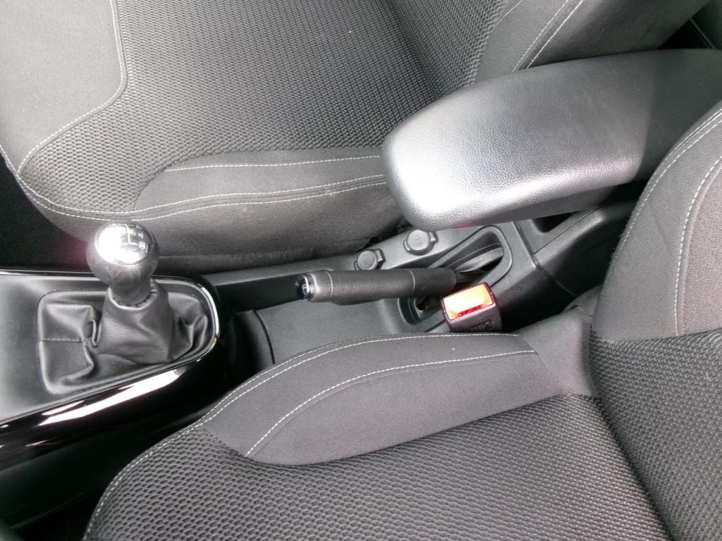 Citroen C3 1.2 vti 82pk clima, cruise-contr., tr.haak