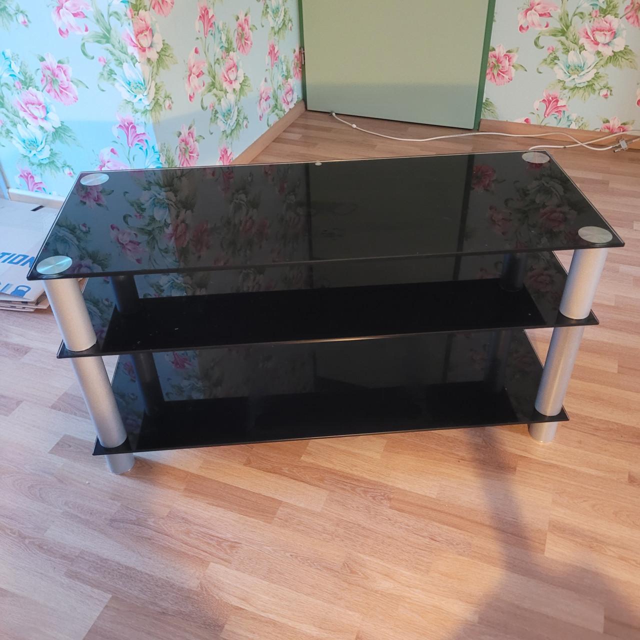 Salon /media tafel
