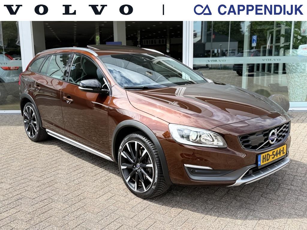 Volvo V60 cross country t5 245pk summum| opendak| trekhaak| adap.cruise| ca