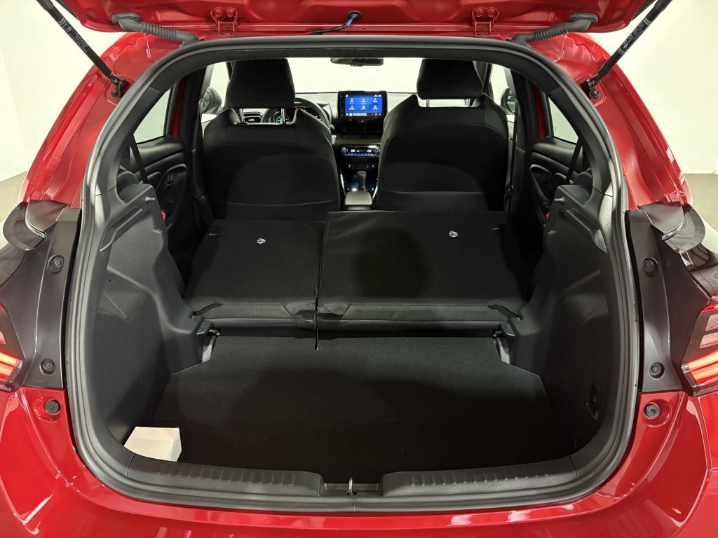 Toyota Yaris 1.5 hybrid executive| camera| stoel.verw| adap.cruise