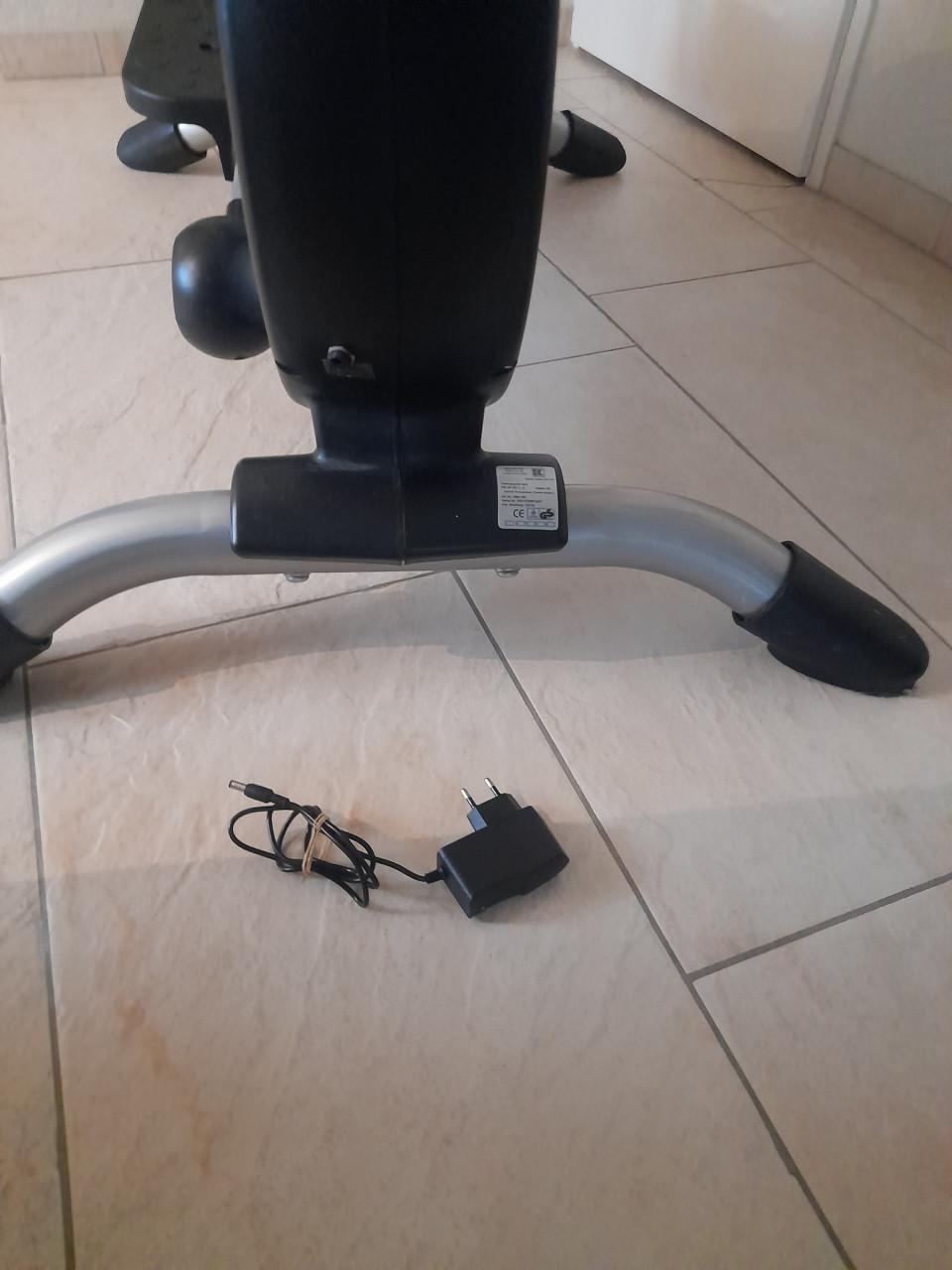 Kettler Crosstrainer met adapter (in goede nette staat )