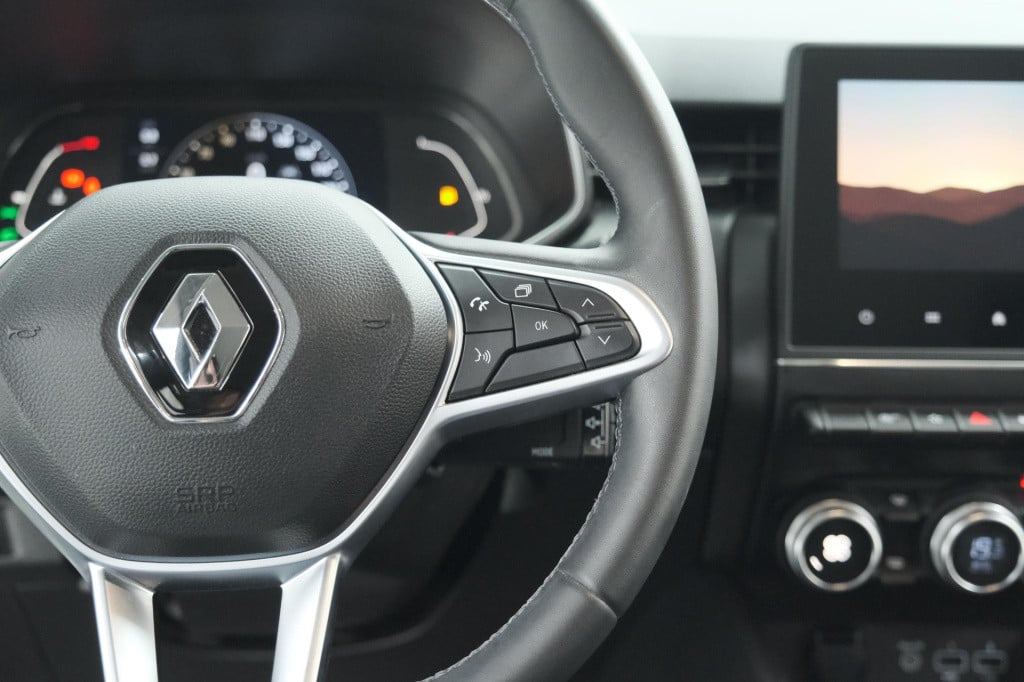 Renault Clio tce 100 bi-fuel intens | camera | navigatie | parkeersensoren 