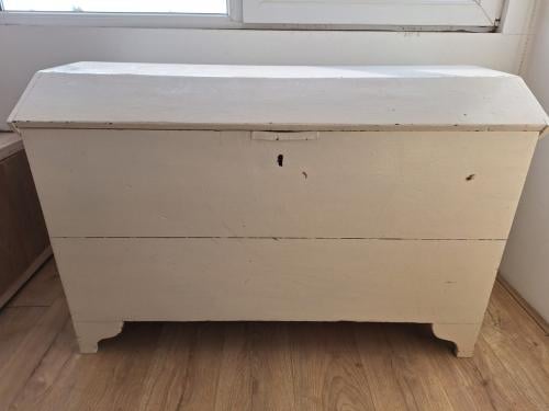 Antieke houten dekenkist