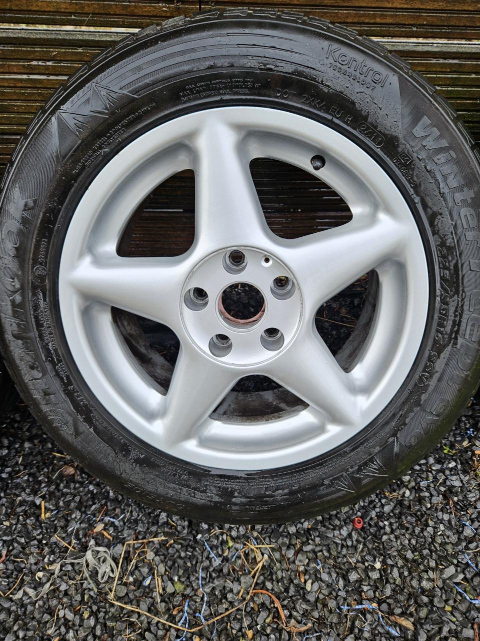 16 inch originele Audi velgen met banden