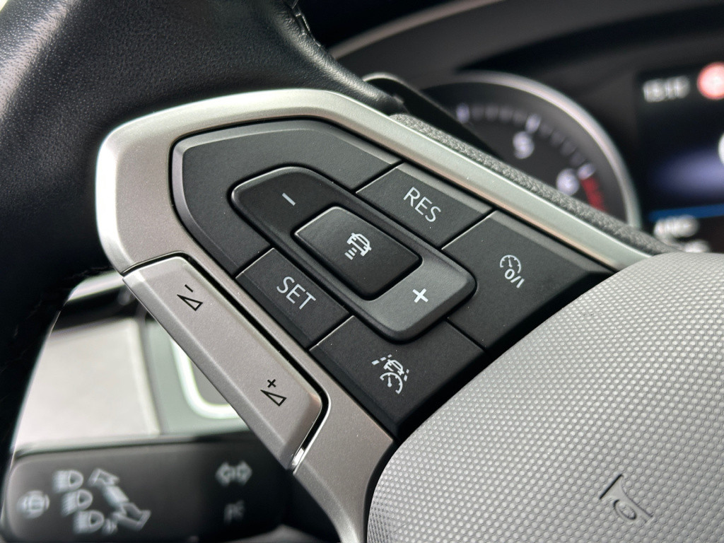 Volkswagen Passat variant 1.5 tsi 150pk dsg business | ergo stoel | camera 