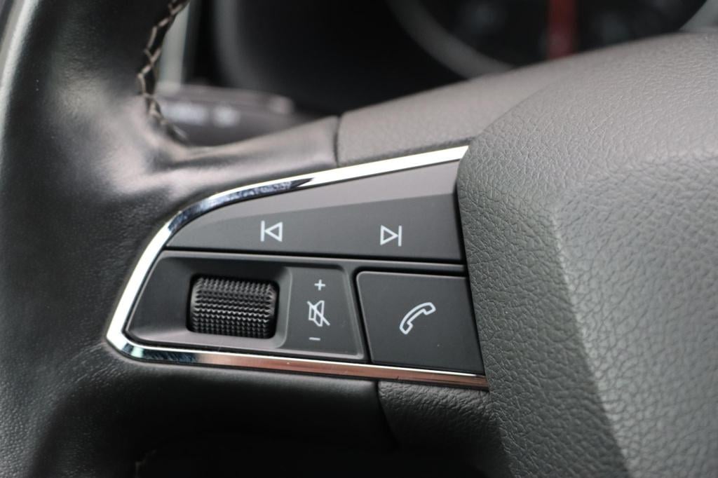 Seat Ateca 1.4 ecotsi xcellence | keyless | camera | carplay