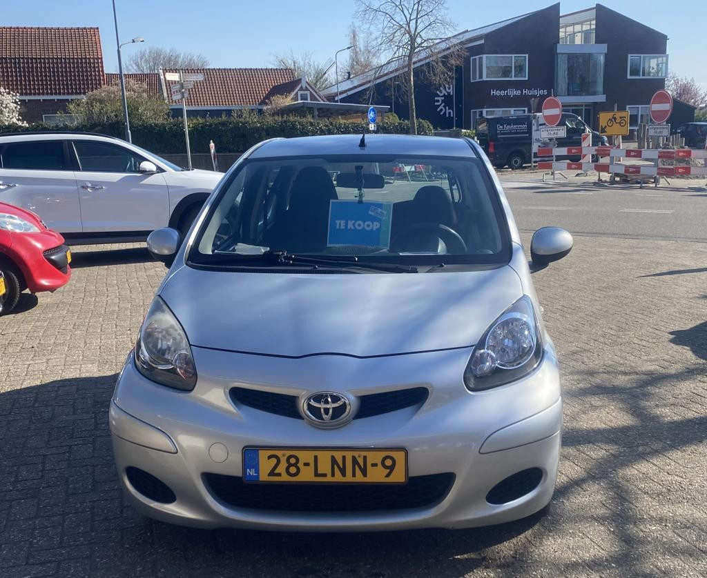 Toyota Aygo 1.0 12v vvt-i access | airco, parrot, incl. 3 maanden garantie,