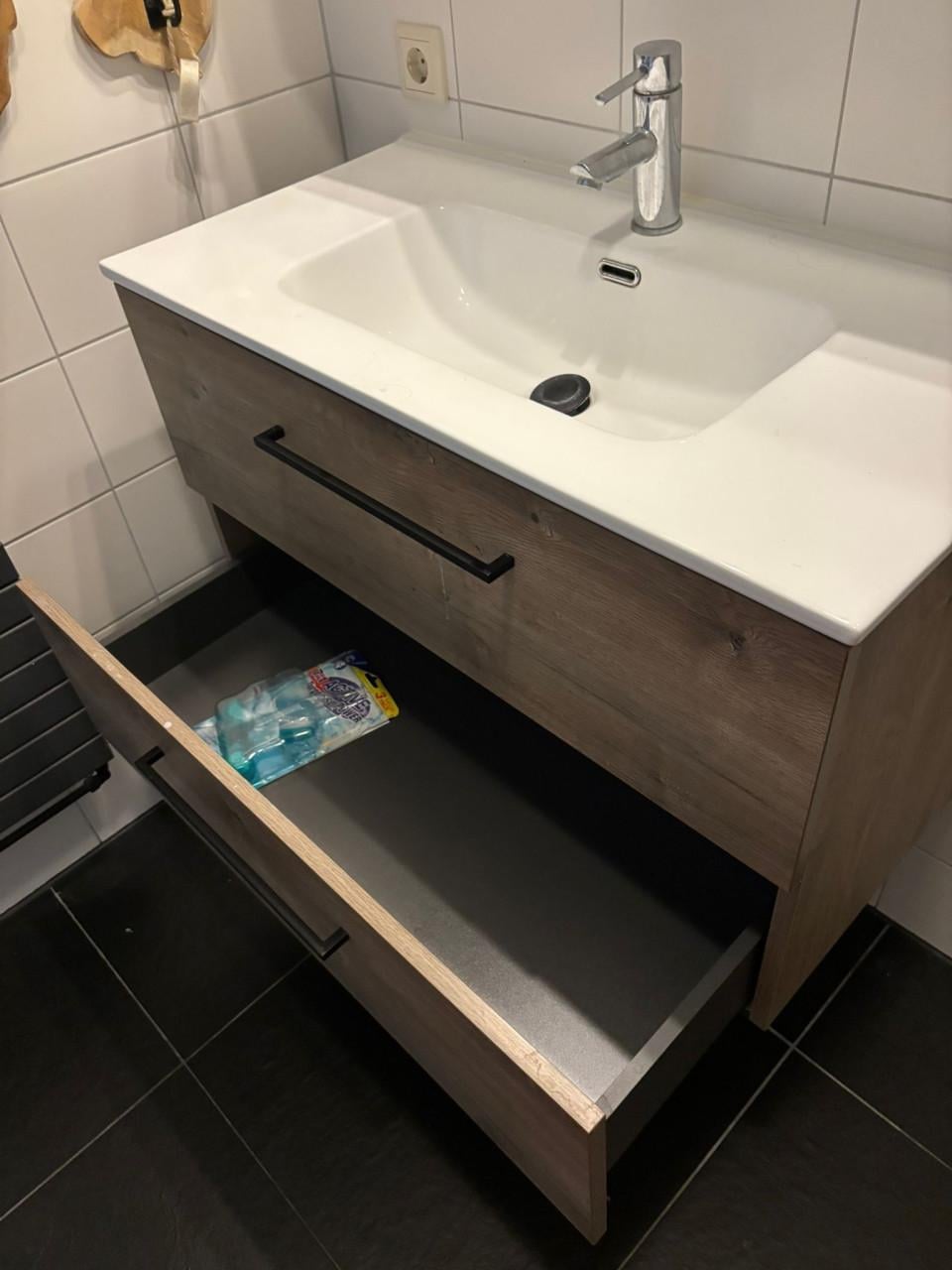 Te Koop: Badkamer Meubel