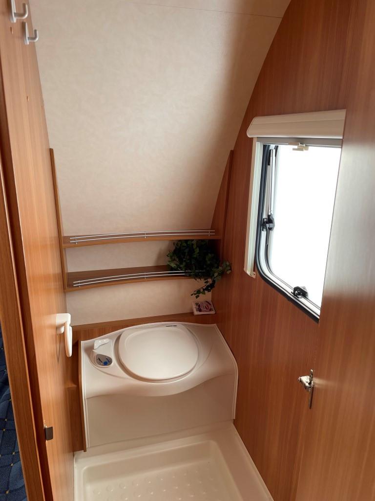 Knaus Sport 450 FU met mover