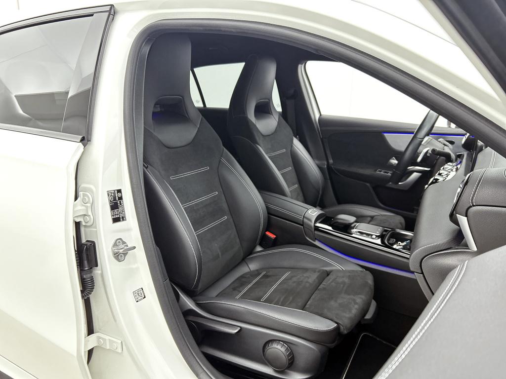 Mercedes-Benz A-Klasse 250 e plug in hybride | amg line | stoelverwarming |