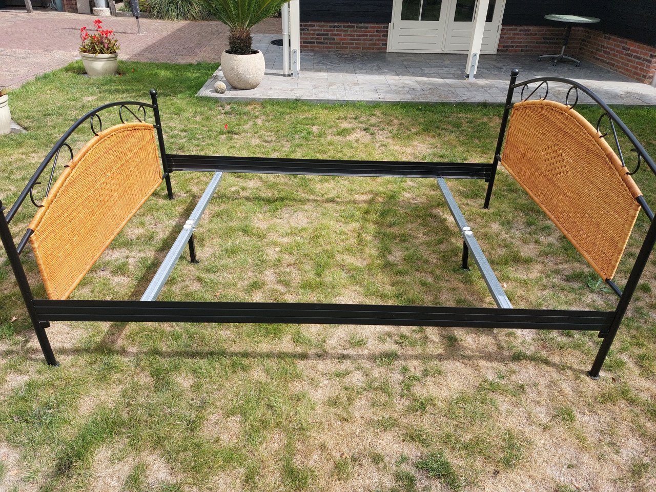 Ledikant 220cm x 160cm Zwart - rotan