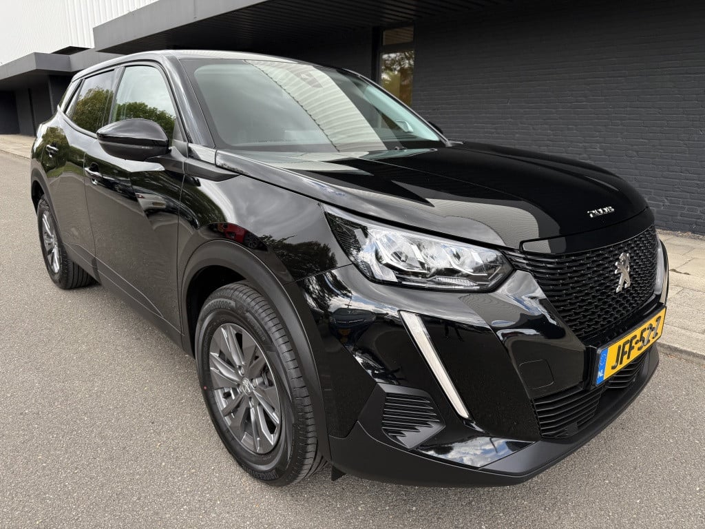Peugeot 2008 1.2 active // trekhaak //