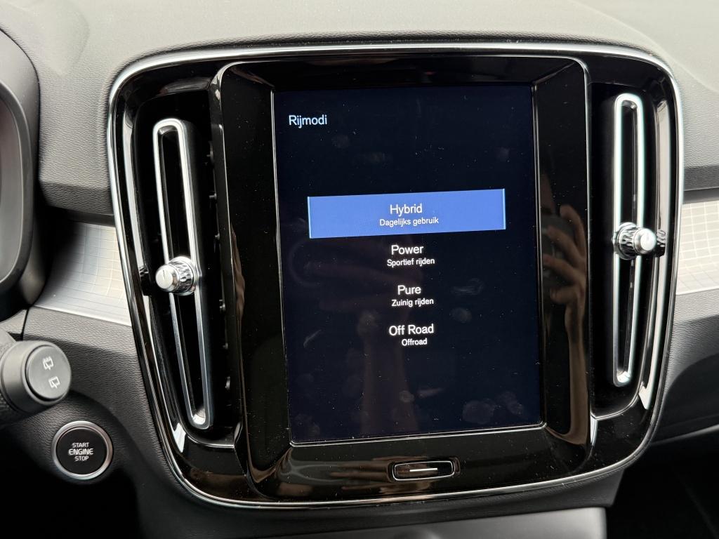 Volvo XC40 t5 262pk recharge ultimate dark | adap.cruise| panodak| trekhaak