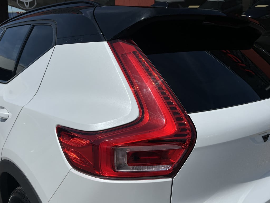 Volvo XC40 1.5 t5 recharge r-design | cruise | carplay | trekhaak | harman/
