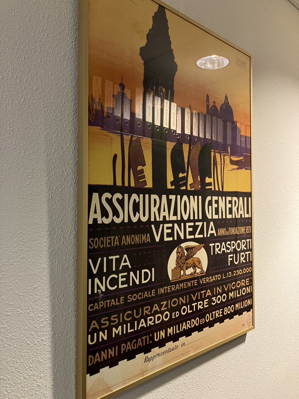 Te koop zeer mooie ingelijste posters van Generali verzekeringen