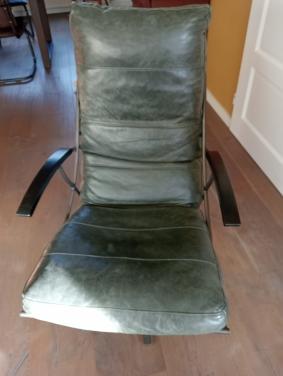 Moderne industriële fauteuil grijs groen leer