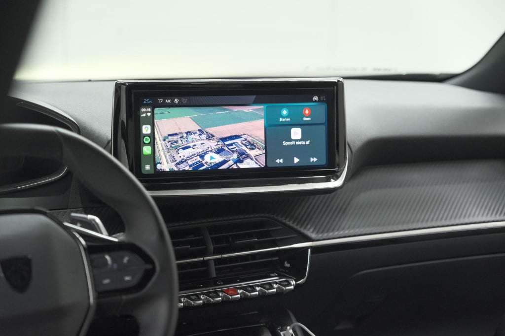 Peugeot 2008 puretech 130 eat8 allure | 360 camera | adaptieve cruise contr