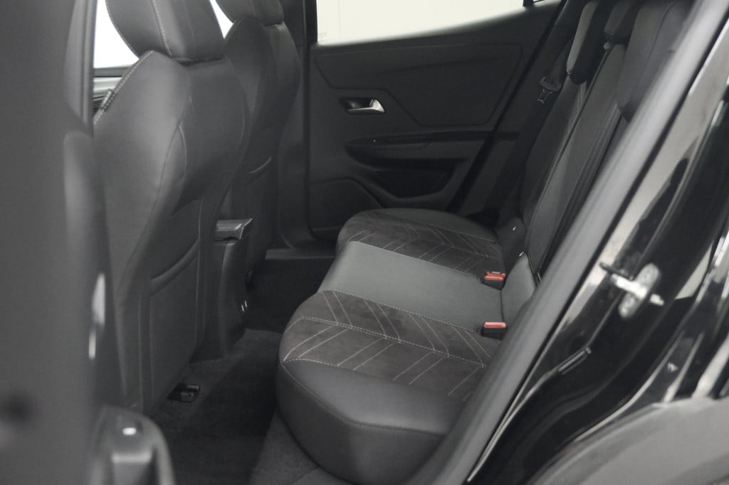 Opel Mokka turbo 130 at ultimate | camera | dodehoekdetectie | massage | ad